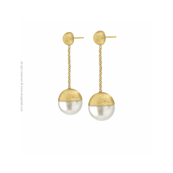 17568GM - Luce Shell Pearl Earrings ø 14 mm. gold plated scratched